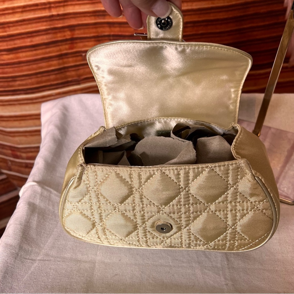 DIOR authentic Gold Quilted Parfum Bag, excellent condition - Picture 10 of 13